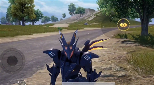 和平精英古战神甲哪个好看 飞鹰虎啸赤龙套装颜值对比-353软件园